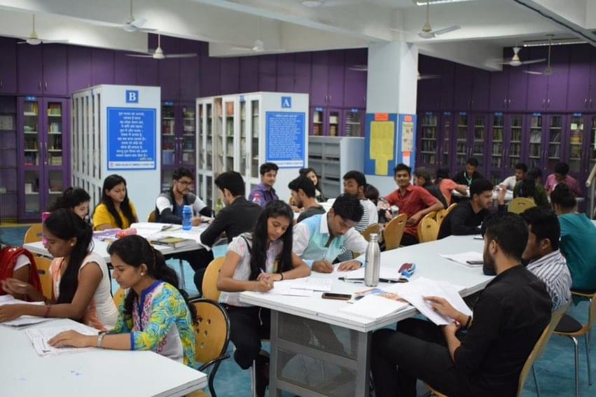 Indira College of Commerce & Science Tathawade Library photo 3